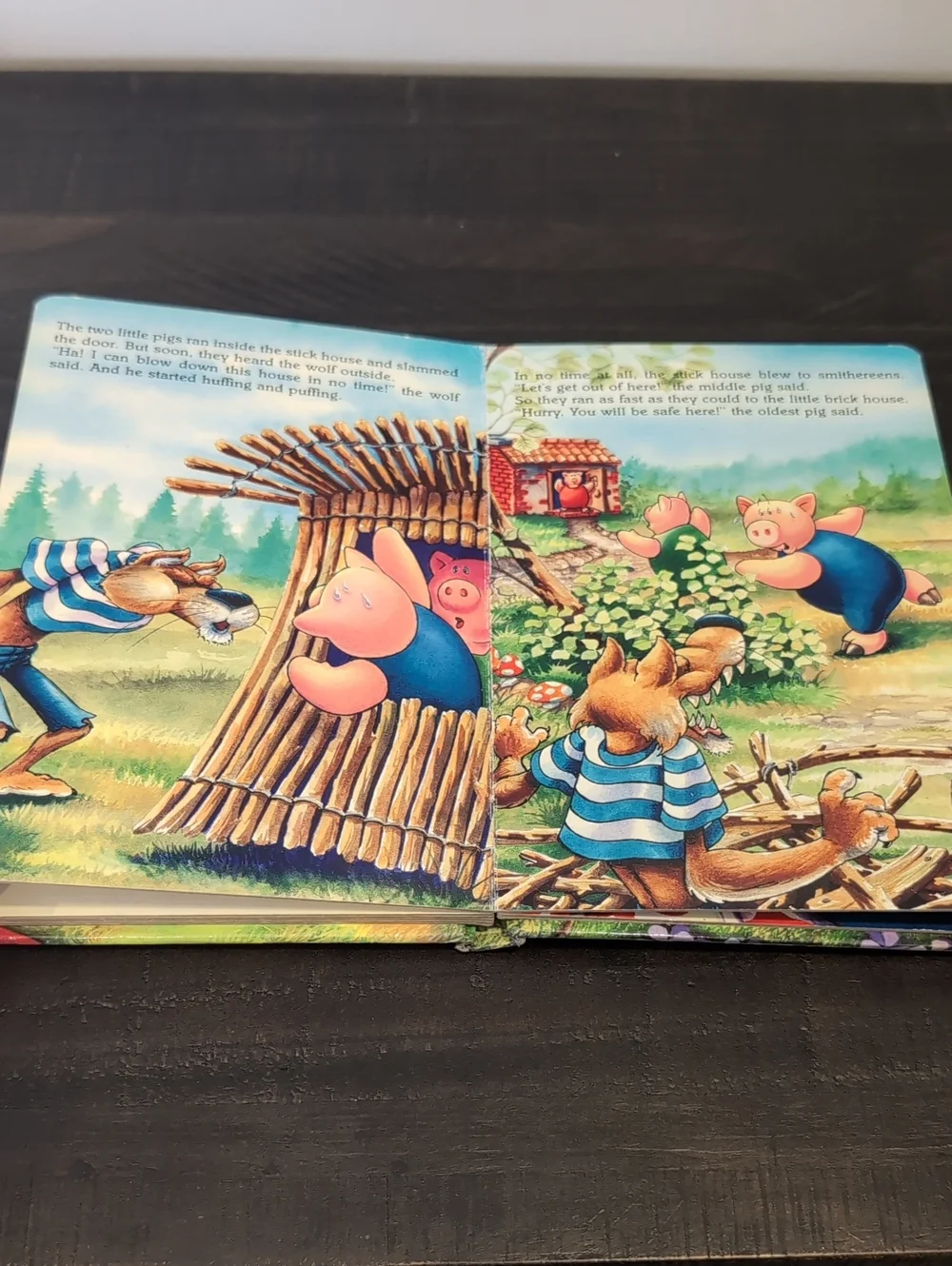 Vintage 1994 The Three Little Pigs Board Book Childrens Fairy Tale Storybook - Picture 9 of 16